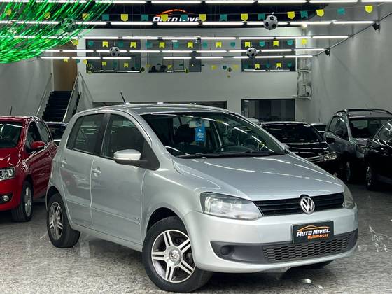 VOLKSWAGEN FOX 1.6 MI 8V FLEX 4P MANUAL VOLKSWAGEN FOX 1.6 MI 8V FLEX 4P MANUAL
